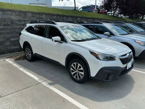 Used 2020 Subaru Outback Premium AWD/4WD image 5