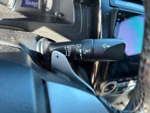 Used 2012 Toyota Camry SE FWD image 20
