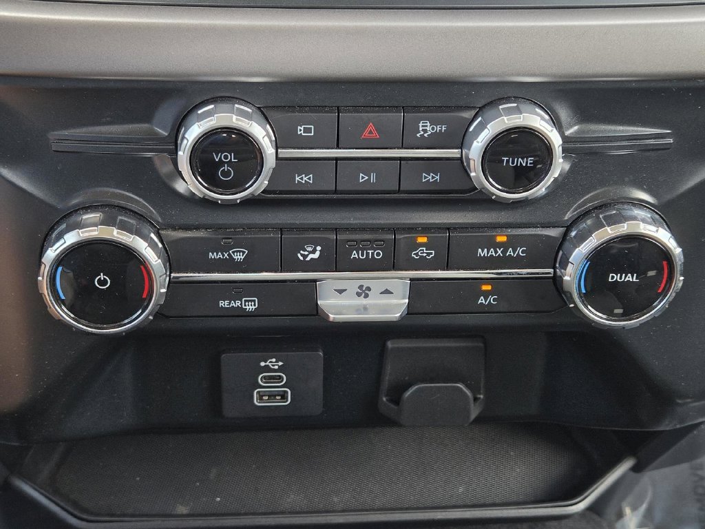 Used 2025 Ford F150 XLT w/ Equipment Group 301A Standard AWD/4WD image 27