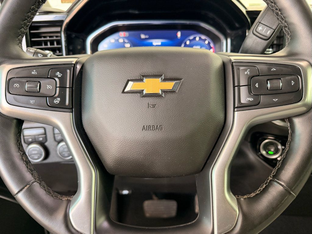 Used 2025 Chevrolet Silverado 2500 LT AWD/4WD image 9