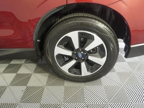 Used 2018 Subaru Forester 2.5i Limited AWD/4WD image 18