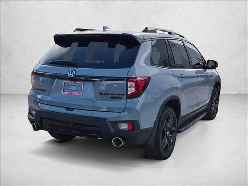 Used 2024 Honda Passport Black Edition image 5