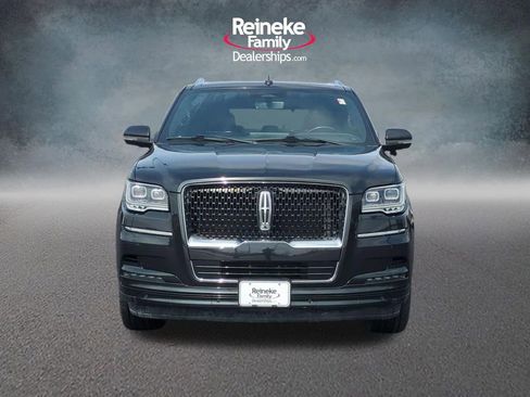 Used 2022 Lincoln Navigator Reserve w/ Equipment Group 201A image 2