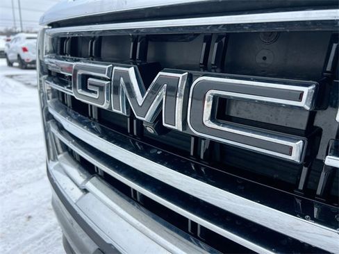 Used 2021 GMC Yukon SLT w/ SLT Luxury Plus Package image 32