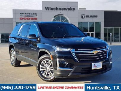 Used 2023 Chevrolet Traverse LT