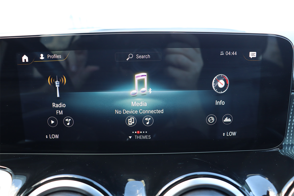 Used 2022 Mercedes-Benz GLB 250 w/ Premium Package Lite image 34