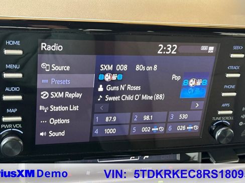 Certified 2024 Toyota Sienna LE image 34