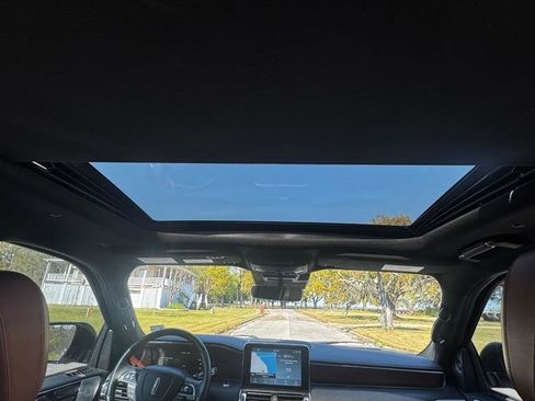 Used 2020 Lincoln Navigator L Reserve w/ Luxury Package image 21