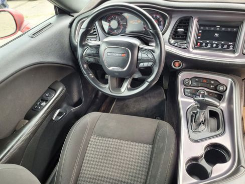Used 2018 Dodge Challenger SXT w/ Blacktop Package image 15