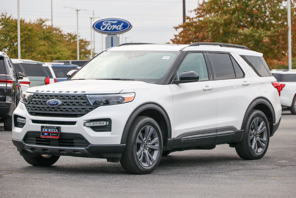 Certified 2023 Ford Explorer XLT w/ Equipment Group 202A AWD/4WD image 2