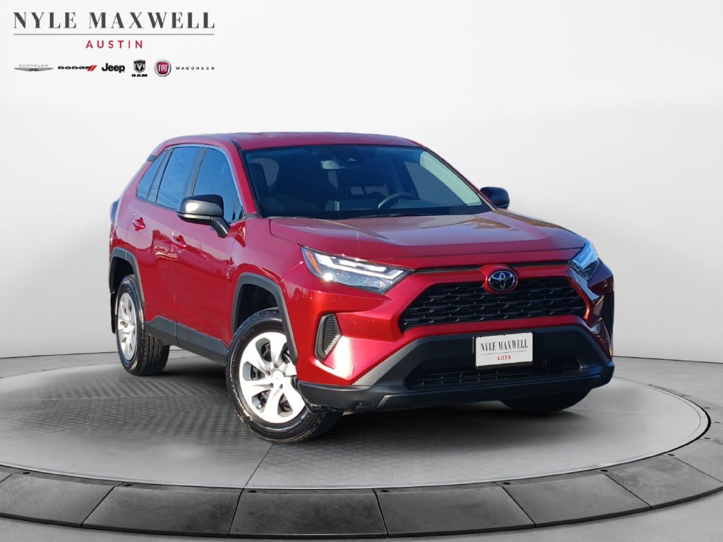 Used 2024 Toyota RAV4 LE FWD image 2