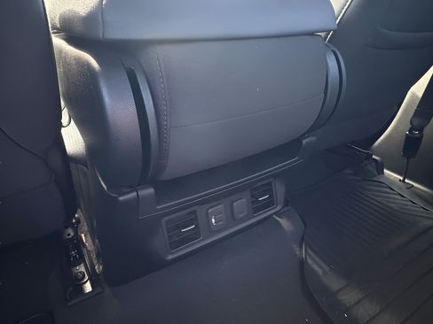 Used 2021 Chevrolet Silverado 1500 RST RWD image 24