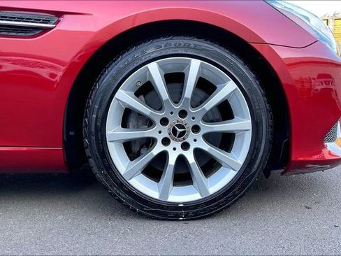 Used 2019 Mercedes-Benz SLC 300 image 9