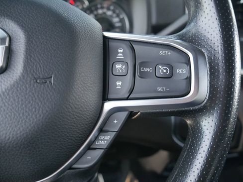 Used 2025 RAM 2500 Big Horn AWD/4WD image 34