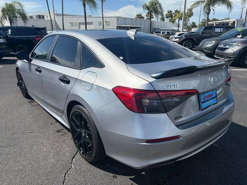 Certified 2024 Honda Civic Sport image 5