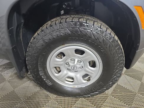 Used 2023 Nissan Frontier S w/ Technology Package image 5