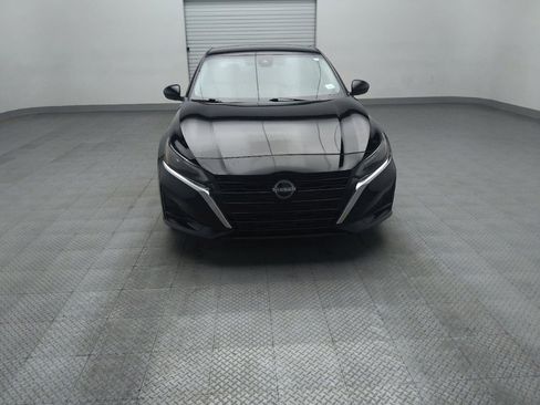 Used 2023 Nissan Altima 2.5 SV FWD image 14