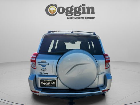 Used 2011 Toyota RAV4 Base image 4