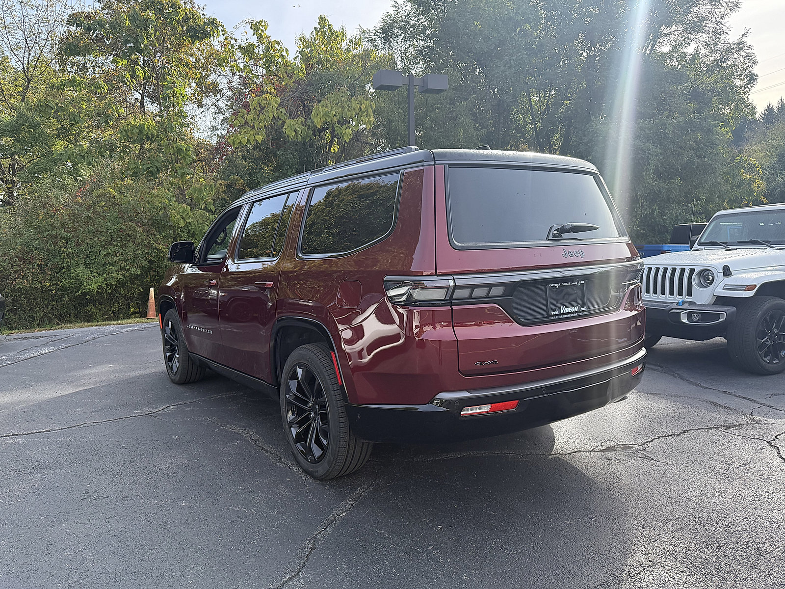 Certified 2026 Jeep Grand Wagoneer Summit w/ Rear Seat Video Group I AWD/4WD image 4