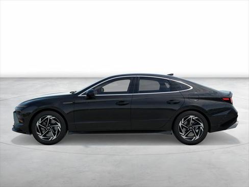 New 2026 Hyundai Sonata SEL FWD image 3