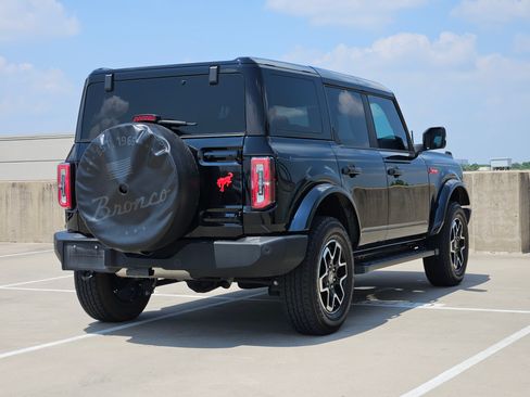 Used 2024 Ford Bronco Outer Banks AWD/4WD image 8
