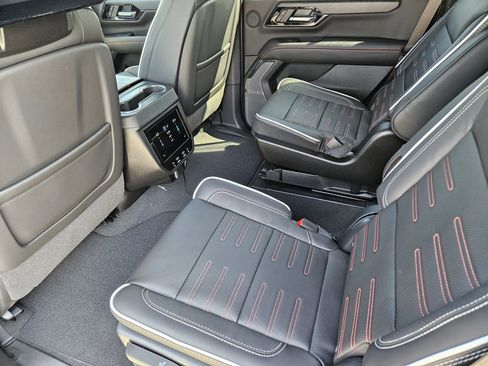 New 2026 GMC Yukon AT4 Ultimate image 20