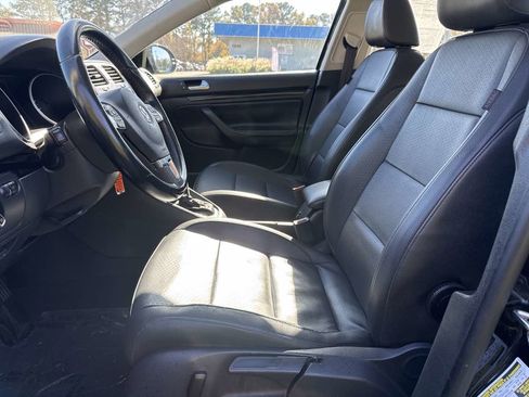 Used 2013 Volkswagen Jetta SE image 9