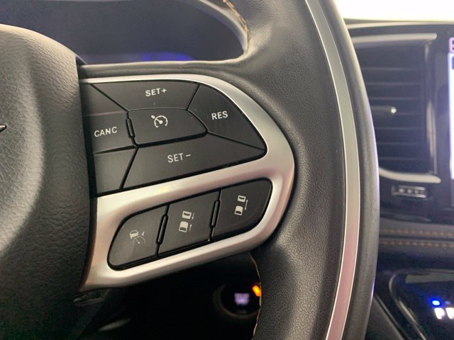 Used 2021 Chrysler Pacifica Pinnacle AWD/4WD image 32