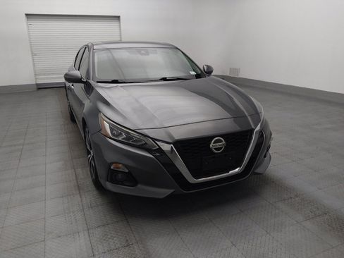 Used 2019 Nissan Altima 2.5 Platinum FWD image 14