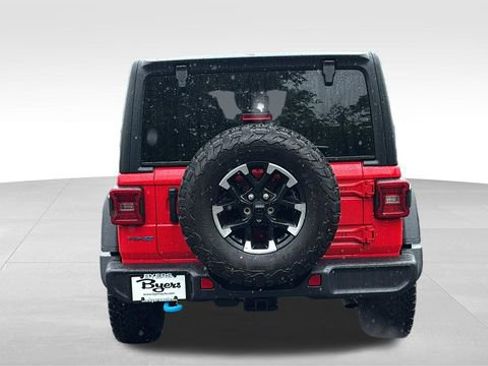 Used 2025 Jeep Wrangler Unlimited Rubicon 4xe w/ Convenience Group AWD/4WD image 33