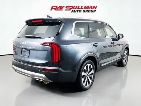 Used 2022 Kia Telluride EX w/ EX Premium Package image 7