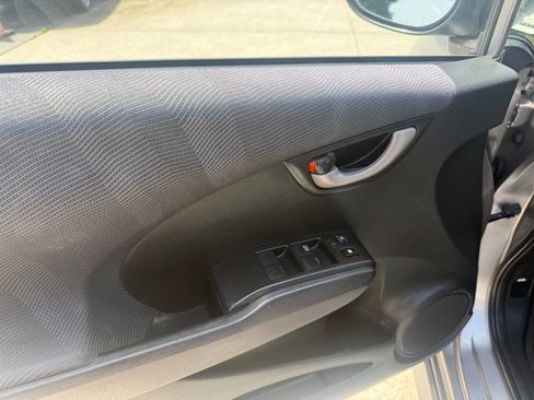 Used 2010 Honda Fit Sport image 16