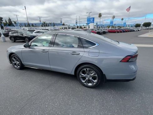 Certified 2025 Honda Accord EX-L image 6