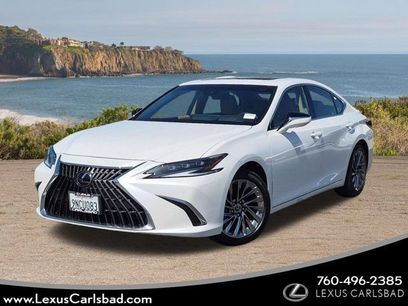 Used 2024 Lexus ES 300h w/ Accessory Package (Z1)