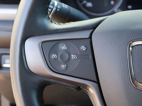 Used 2022 GMC Acadia AT4 image 36