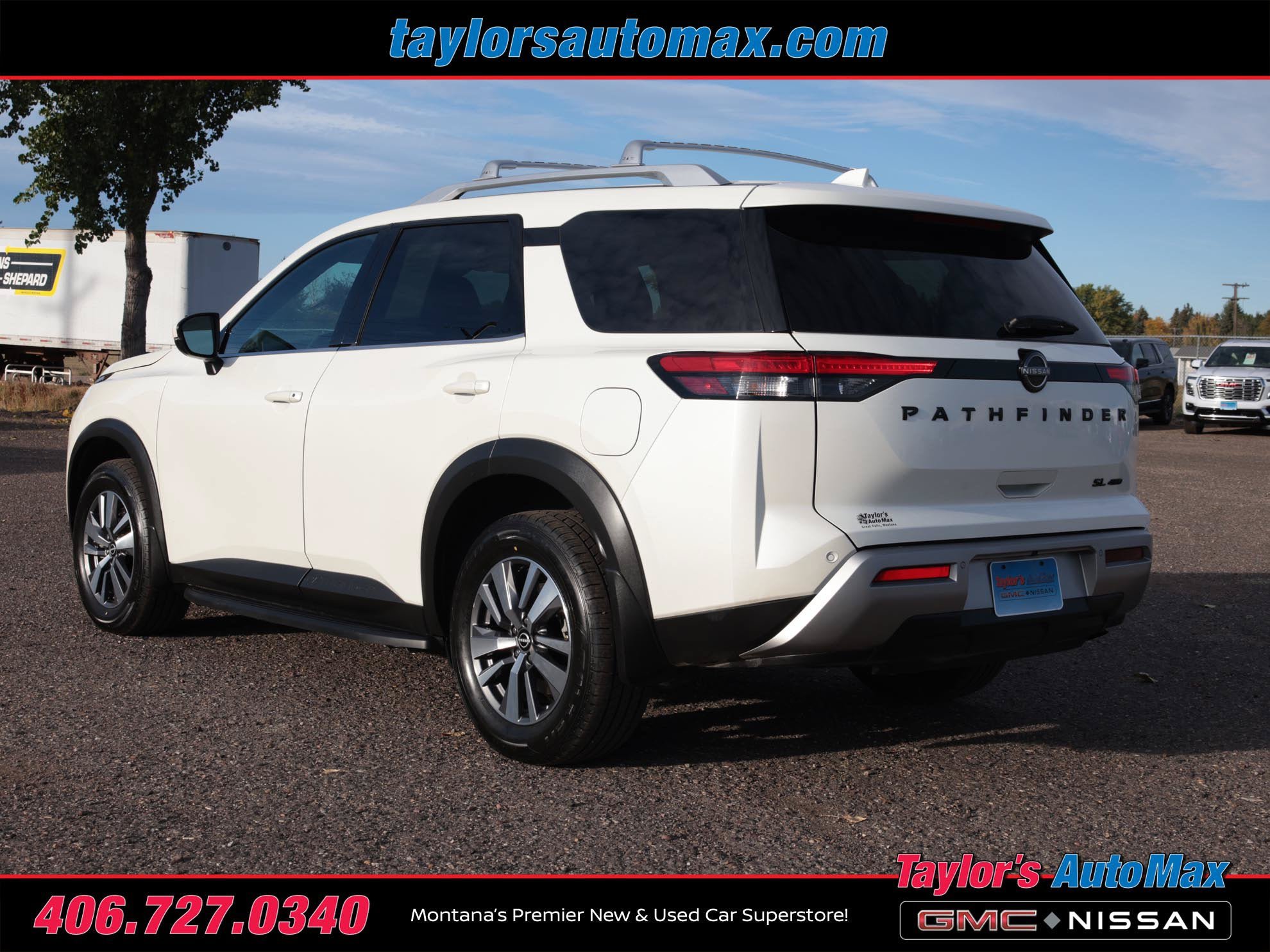 Used 2023 Nissan Pathfinder SL w/ Black Appearance Package AWD/4WD image 51