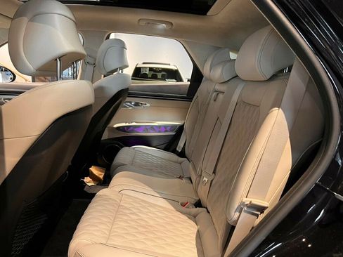 Used 2024 Genesis GV70 3.5T Sport w/ Sport Advanced Package image 11