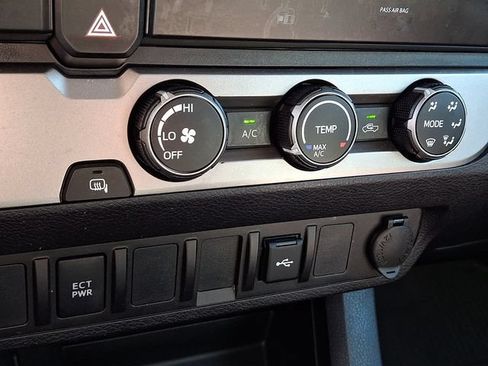 Used 2023 Toyota Tacoma SR w/ SR Convenience Package RWD image 15