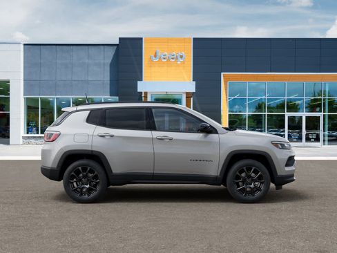 New 2026 Jeep Compass Latitude AWD/4WD image 21