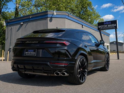 Used 2022 Lamborghini Urus AWD/4WD image 4