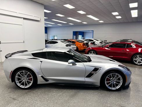Used 2019 Chevrolet Corvette Grand Sport image 6