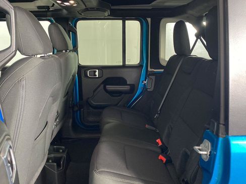 Used 2019 Jeep Wrangler Unlimited Sport S AWD/4WD image 22