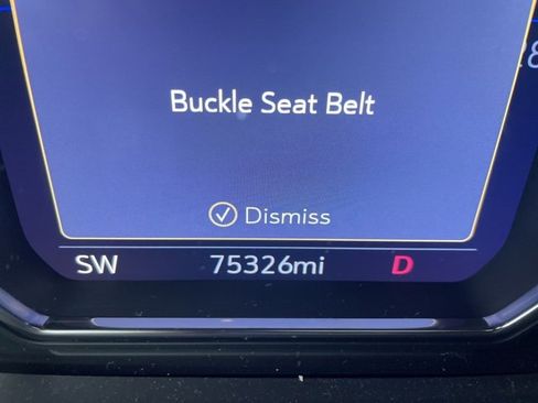 Used 2021 GMC Yukon SLT w/ SLT Premium Package image 17