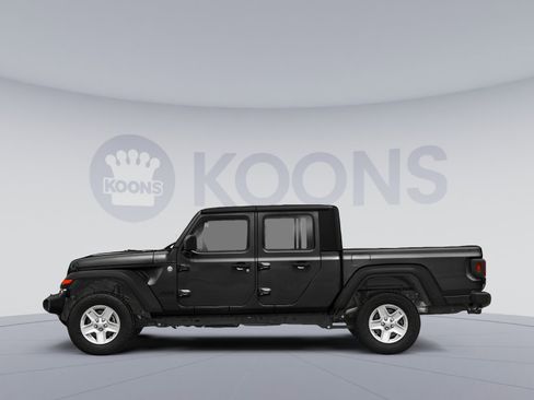 Used 2021 Jeep Gladiator Sport image 4