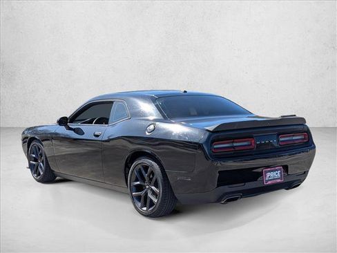 Used 2019 Dodge Challenger GT w/ Blacktop Package image 8