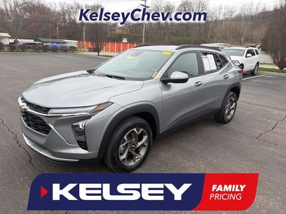 Used 2024 Chevrolet Trax LT w/ Driver Confidence Package