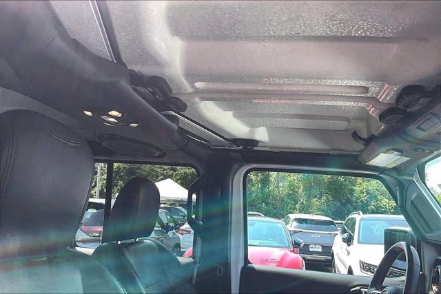 Used 2021 Jeep Gladiator Overland AWD/4WD image 20