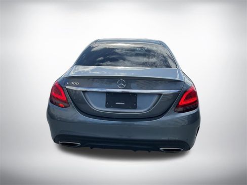 Used 2021 Mercedes-Benz C 300 Sedan image 4