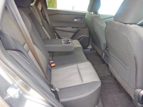 Used 2024 Nissan Rogue SV image 15