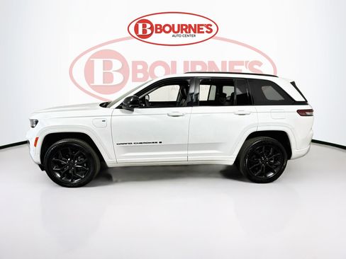 Used 2024 Jeep Grand Cherokee Limited 4xe image 9